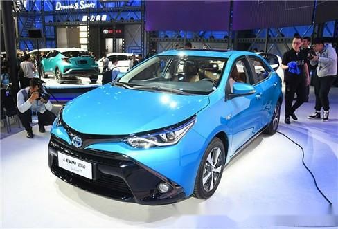 頂尖汽車大派送,適合有車品的人,設(shè)計(jì)非常大膽